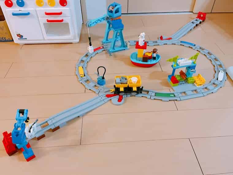 【クロネコさ】 Lego - レゴ デュプロ キミが車掌さん! おしてGO機関車スーパーデラックス 10875の通販 by ミシュー's